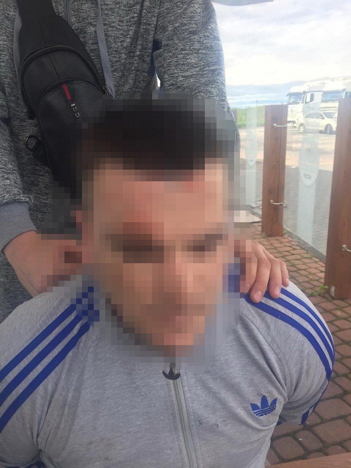 СБУ совместно с правоохранителями Франции и Польши прекратила деятельность группы наркоторговцев