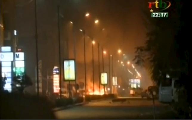 Штурм отеля в столице Буркина-Фасо завершен: 126 заложников освобождены, из них 33 ранены