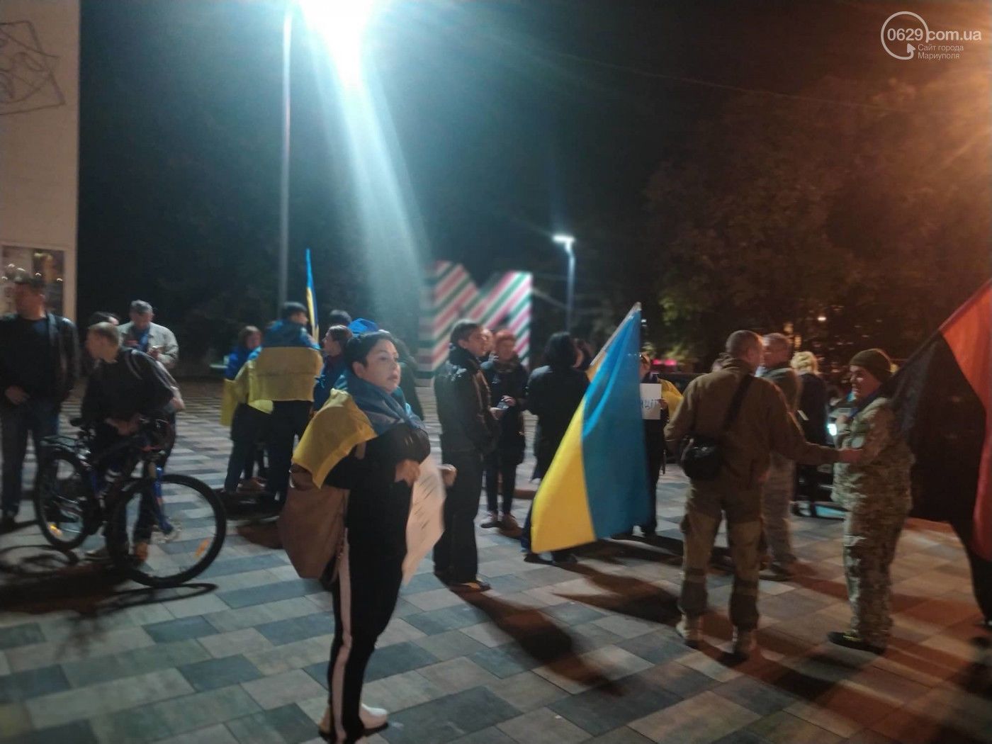 Следом за Киевом во Львове, Харькове и Мариуполе люди вышли на протесты против формулы Штайнмайера
