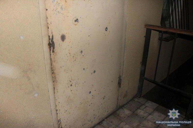 В Авдеевке возле магазина произошел взрыв