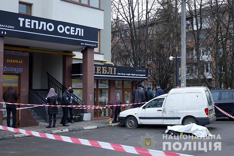 В центре Ивано-Франковска застрелили мужчину, полиция объявила план Сирена