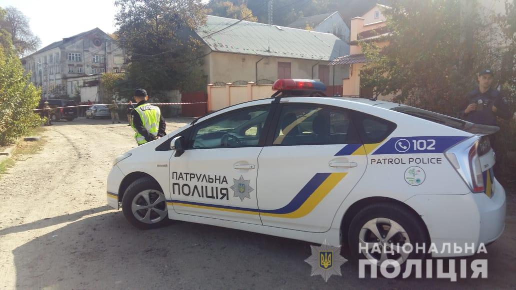В Черновцах задержали преступную группу, подозреваемую в 10 ограблениях валютчиков