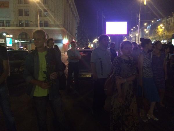В Харькове прощаются с погибшими под Счастьем членами мобильной группы