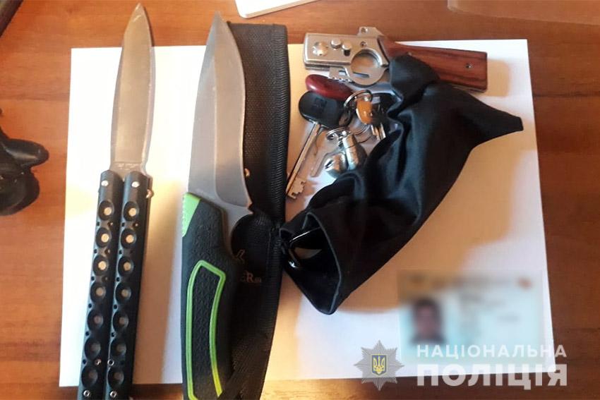 В Хмельницком неизвестные с оружием ворвались на территорию предприятия (ФОТО)