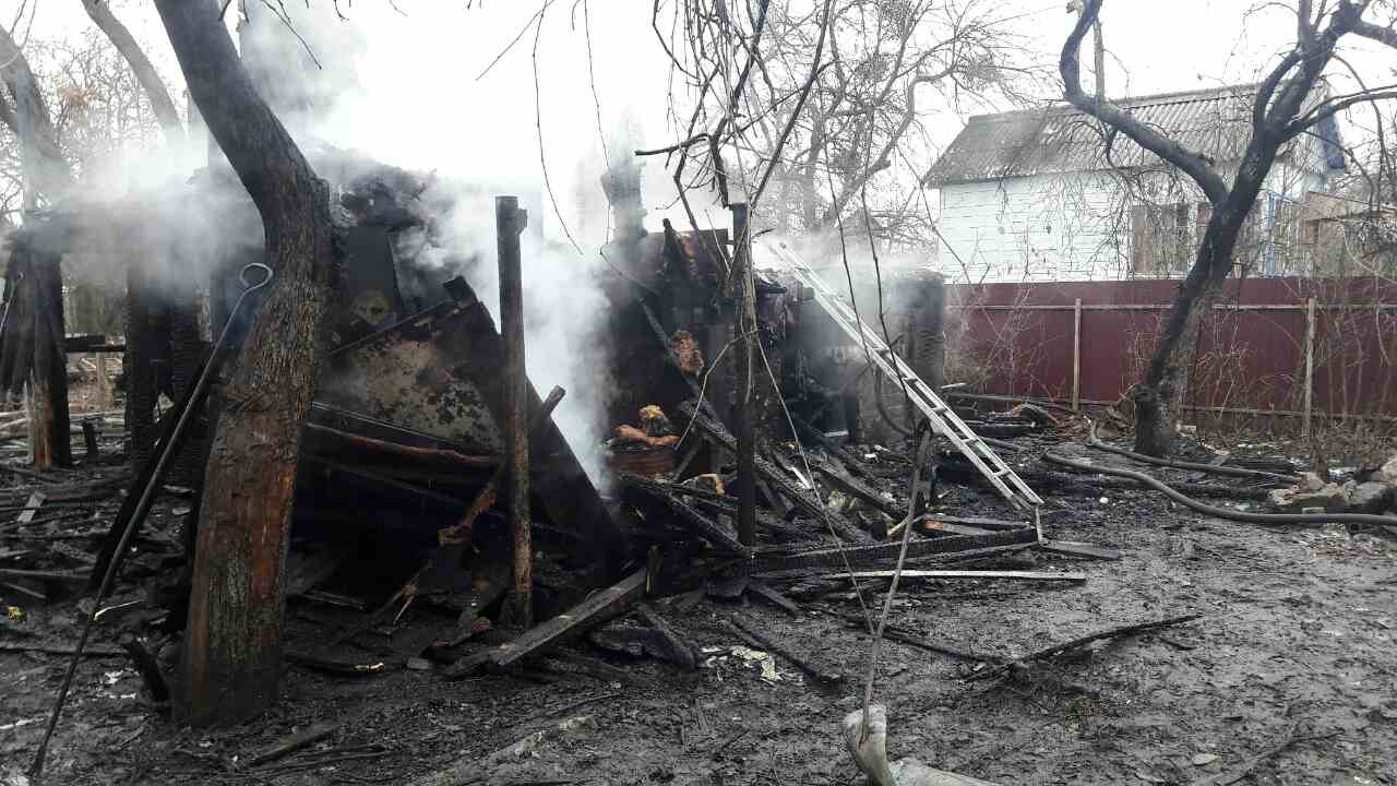 В Киеве при пожаре в жилом доме погибли 4 ребенка