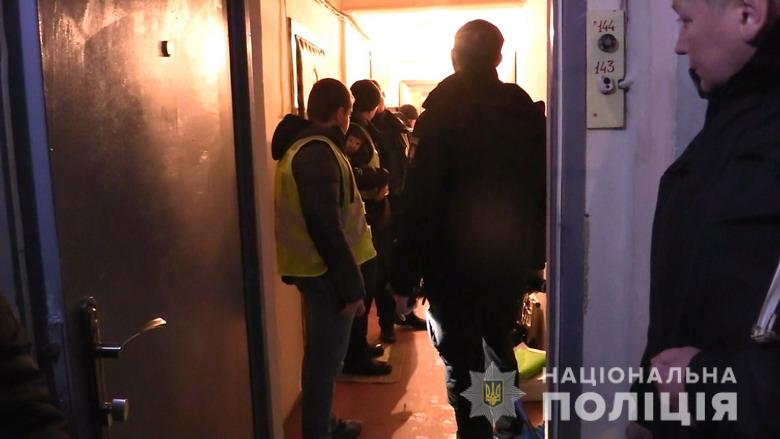 В Киеве психически больной мужчина убил топором двух женщин и совершил самоубийство
