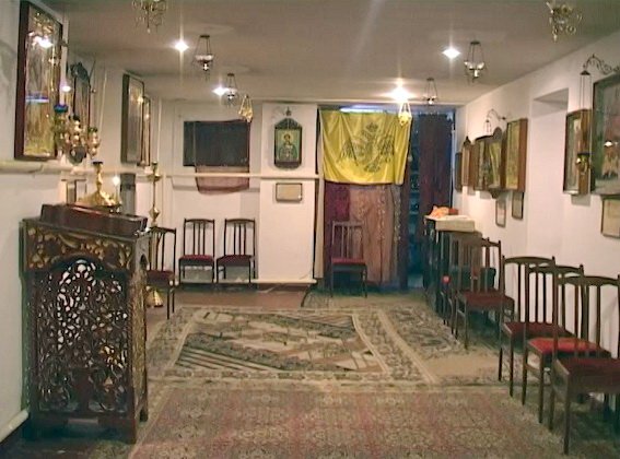 В Киеве задержали двух подростков, напавших с ножом на послушницу храма
