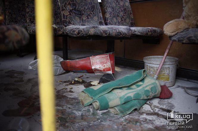 В Кривом Роге в маршрутке взорвался огнетушитель, пострадали два человека