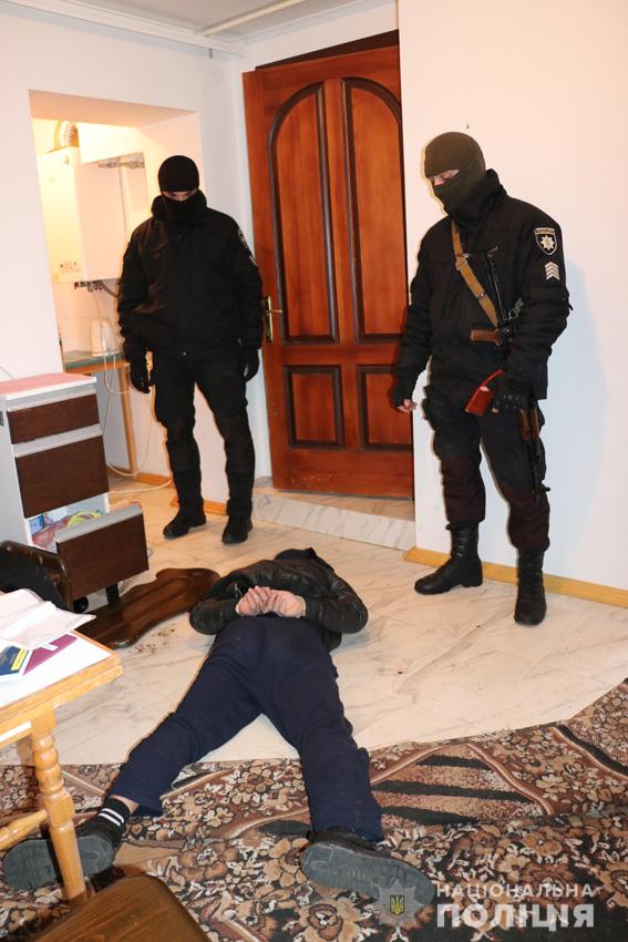 В Николаеве грузины похитили и пытали местного жителя ради денег