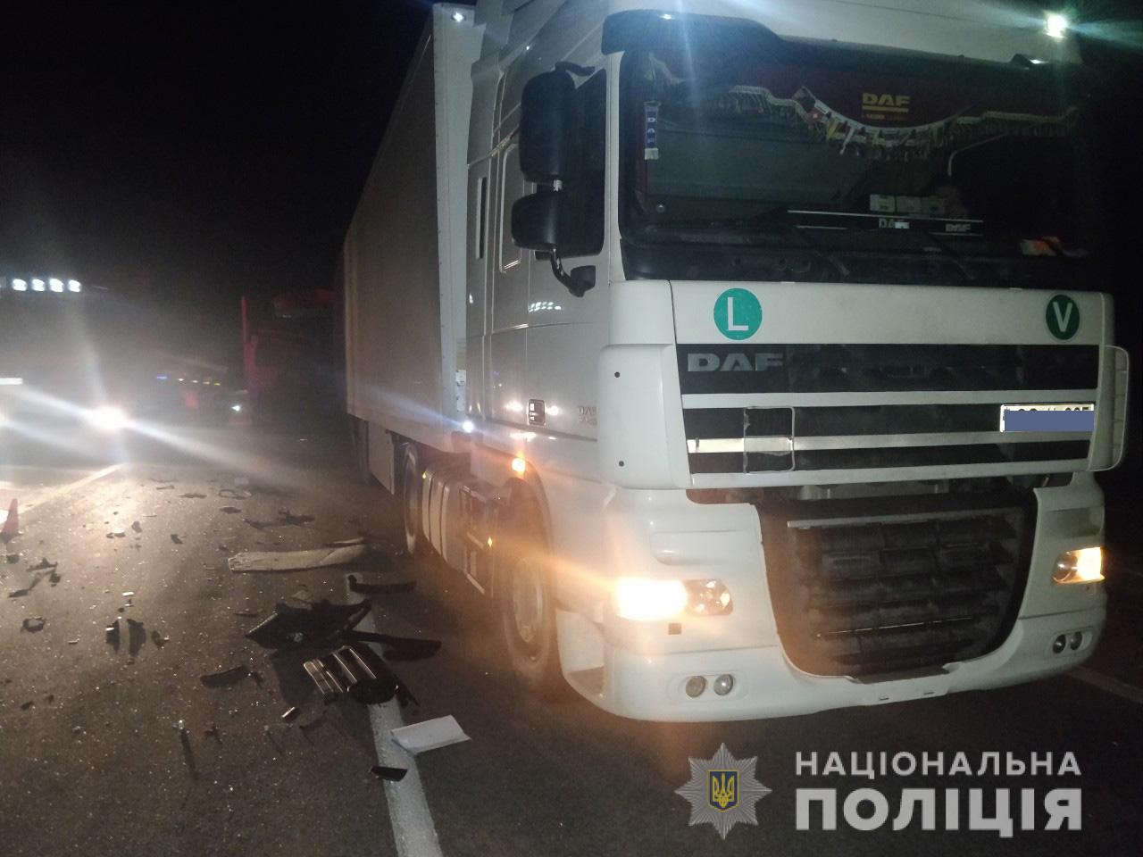 В Николаевской области столкнулись две фуры, погибло три человека