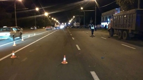 В Полтаве мотоцикл наехал на пешехода, погибли два человека, один травмирован