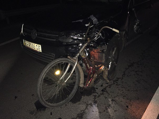 В Ровенской обл. водитель легковушки насмерть сбил велосипедиста