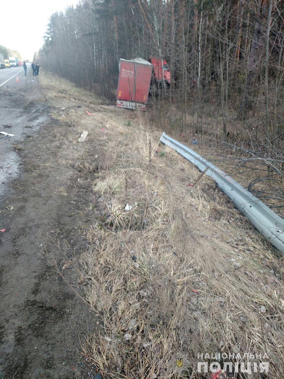 В Ровенской области в аварии с грузовиком погиб мужчина