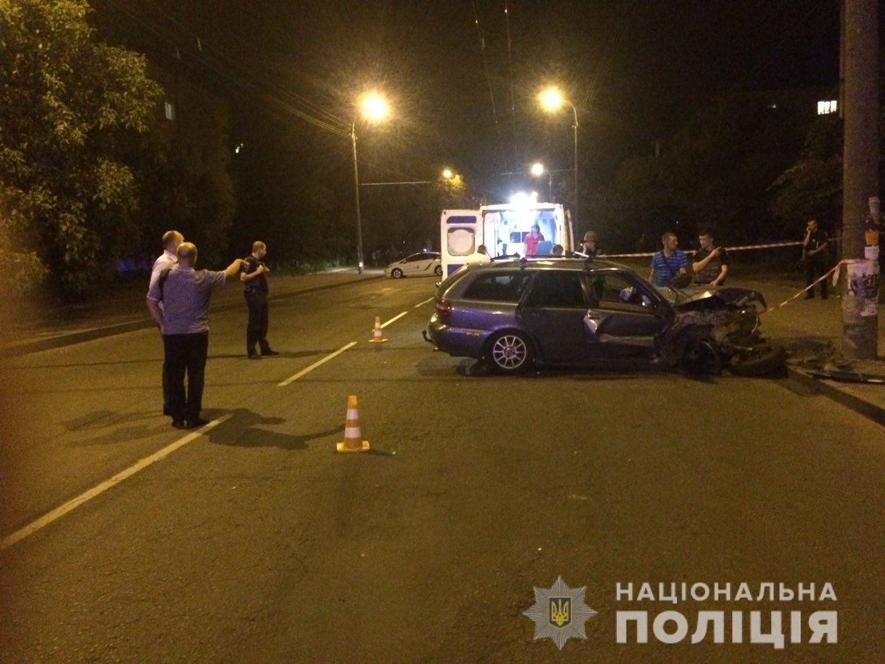 В Ровно в автомобиле пьяного водителя, который врезался в столб, нашли гранату