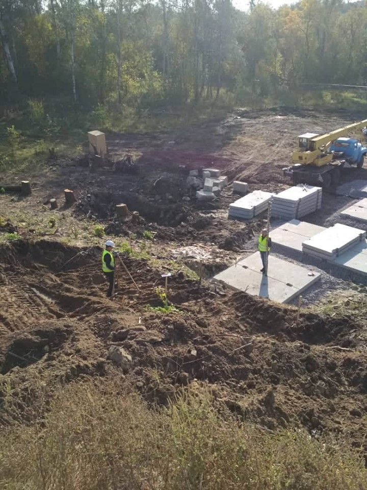 В Станице Луганской начали работы по возведению временного моста