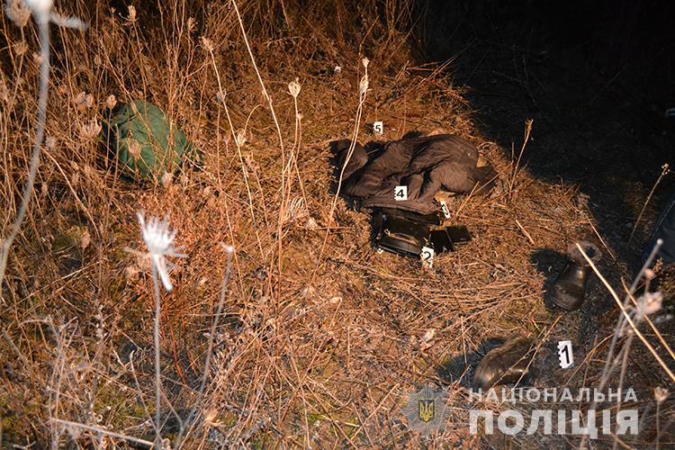 В Тернопольской области ревнивый муж нанес около 40 ножевых ранений себе и своей супруге