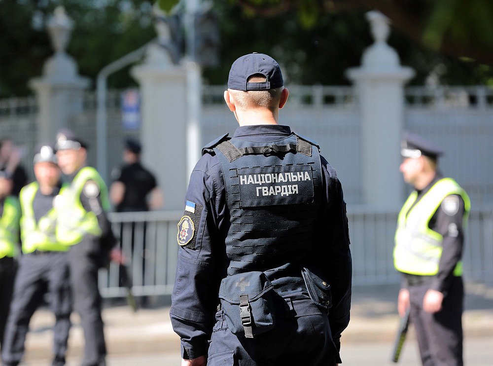 За процессом инаугурации под Верховной Радой наблюдали около 3 тыс. человек, - МВД