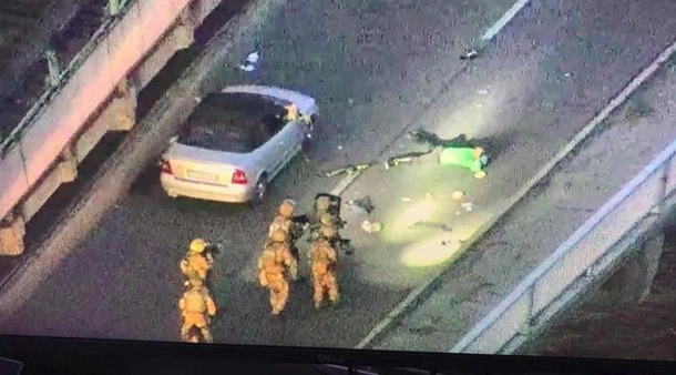 Захват моста Метро в Киеве. Что произошлоСюжет