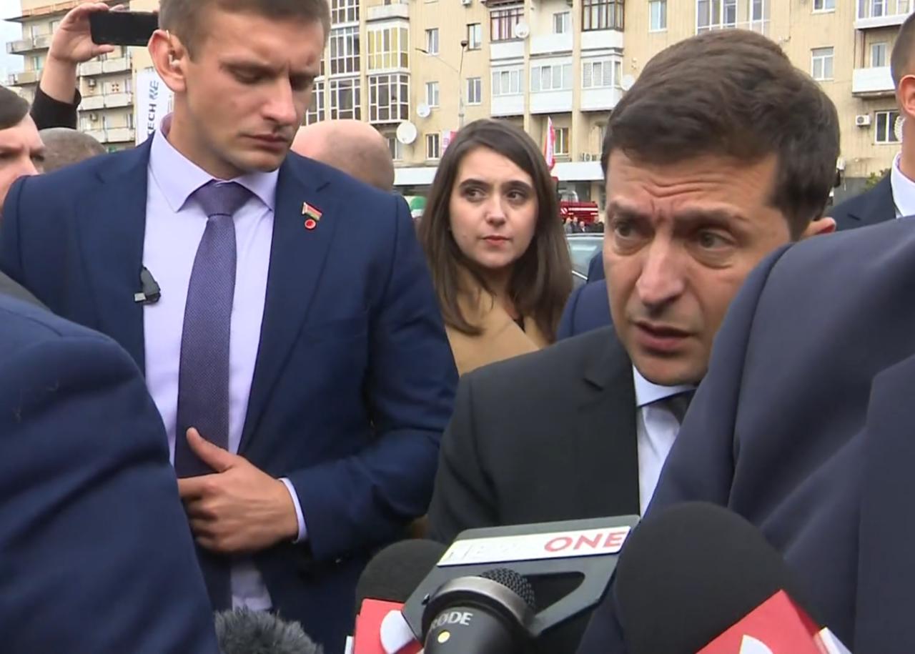 Зеленский о лишении 112 Украина цифровых лицензий: Нацсовет сказал, что что-то там просрочено. Все, что я знаю