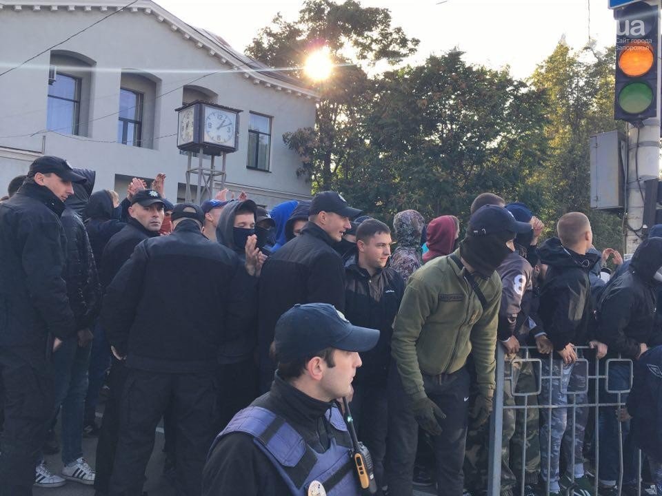 Нападение на фестивале ЛГБТ в Запорожье: 17 задержанных, пострадавших госпитализировали