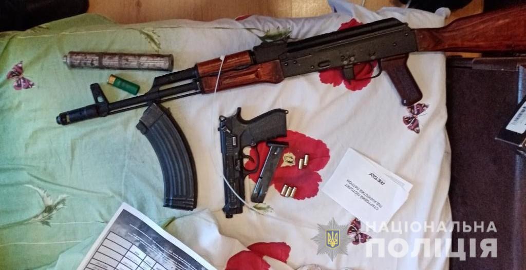 В Белой Церкви полиция проводит 50 одновременных обысков