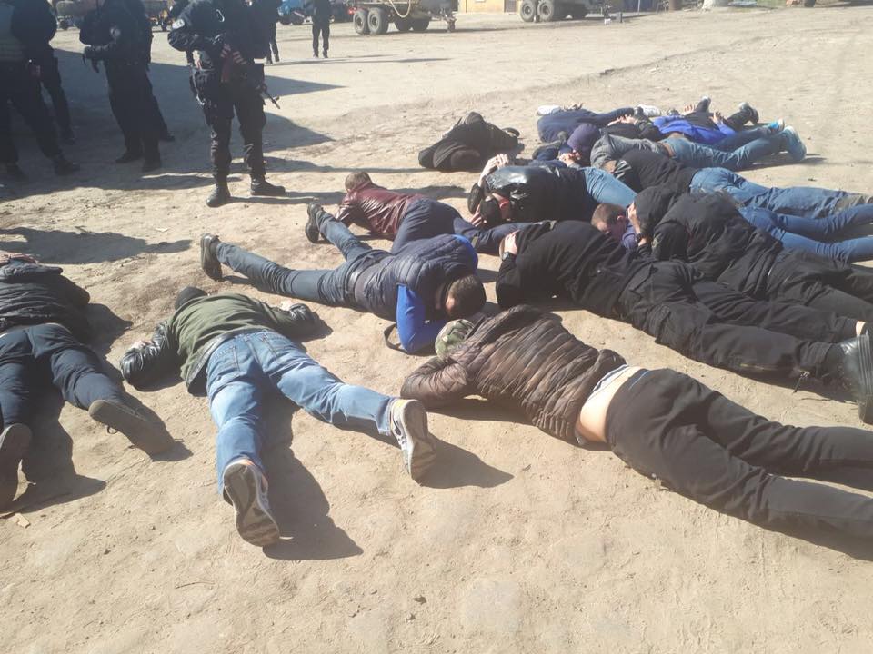 В Черкасской области при попытке захвата предприятия задержаны 50 человек