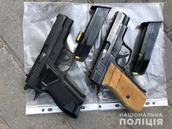 В Киеве задержали двух львовян, которые вымогали деньги у высокопоставленных чиновников