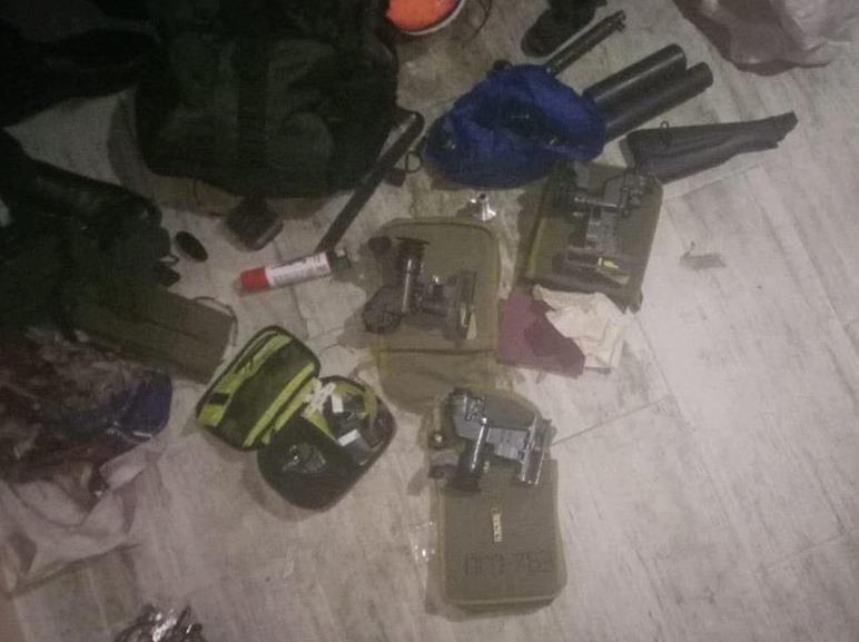 В Киеве задержали опасную банду, причастную к поджогам домов и обстрелу Киевгорстроя с РПГ