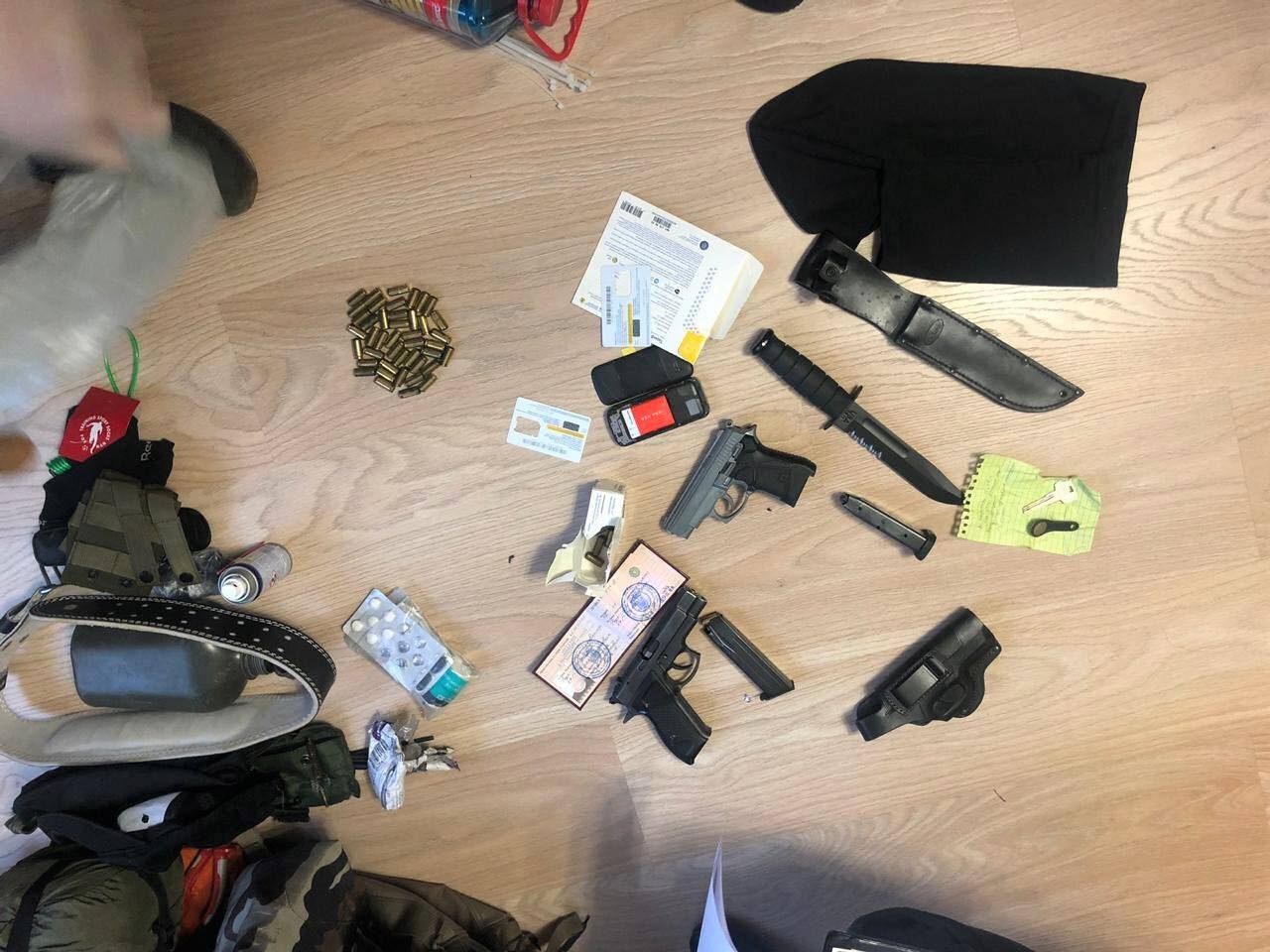 В Киеве задержали опасную банду, причастную к поджогам домов и обстрелу Киевгорстроя с РПГ