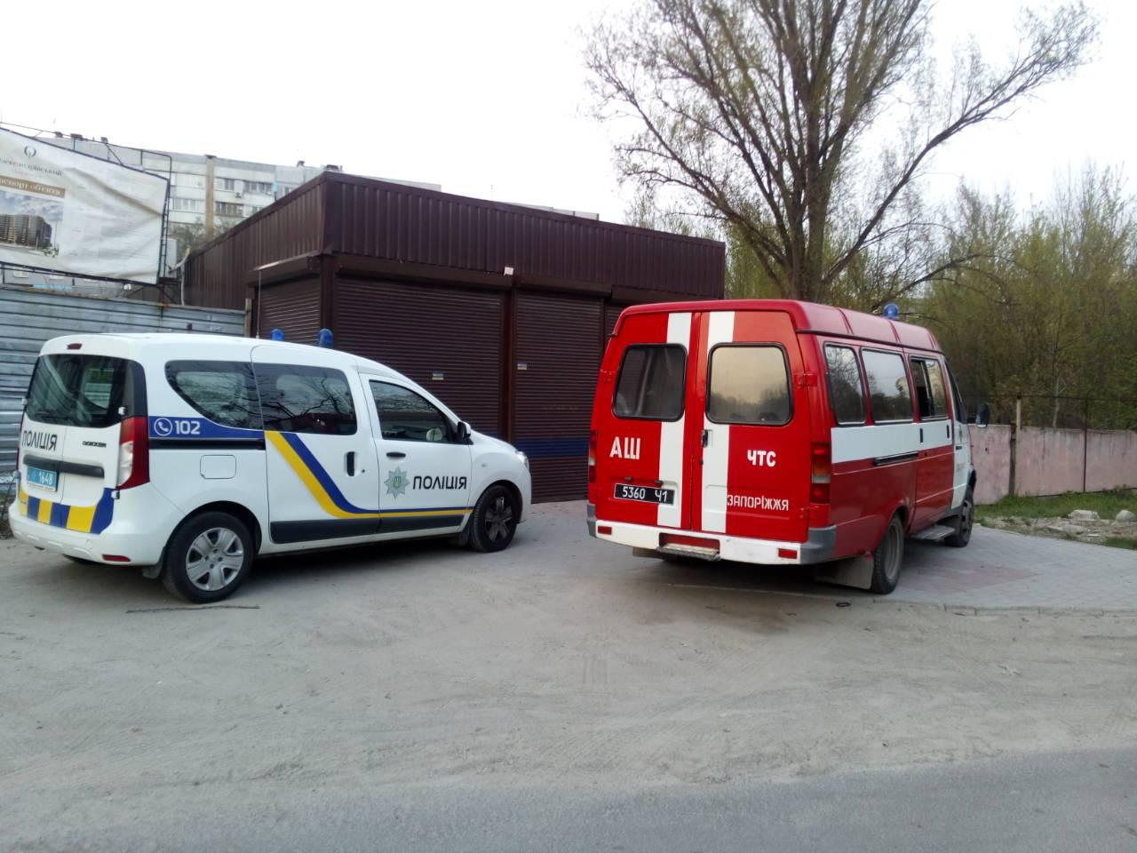 В Запорожье в результате пожара в строительном вагончике погибли три человека