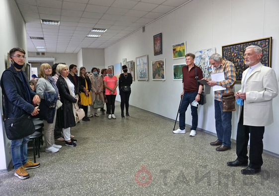 Одесские художники посвятили картины весне и матери