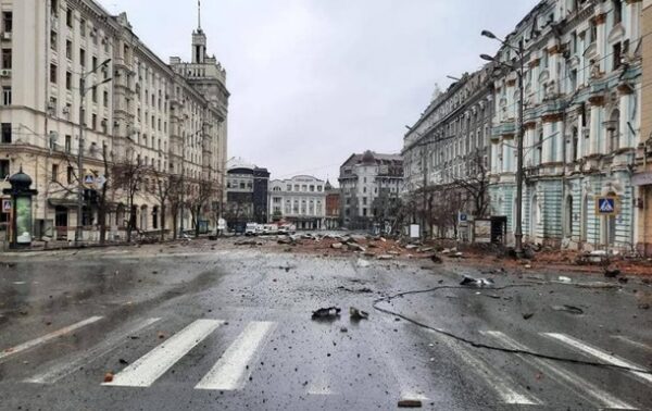 Харьков подвергся массированной бомбардировке Харьков подвергся массированной бомбардировке