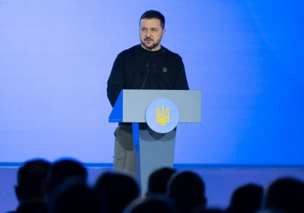 Зеленский анонсировал программу кэшбека в Украине: как она будет работать Зеленский анонсировал программу кэшбека в Украине: как она будет работать