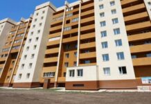 В Одесской области возобновили после обстрела многоэтажку в Сергеевке