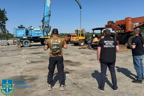 Добывали песок из Дуная: в Одесской области разоблачили предпринимателей и мэра Добывали песок из Дуная: в Одесской области разоблачили предпринимателей и мэра