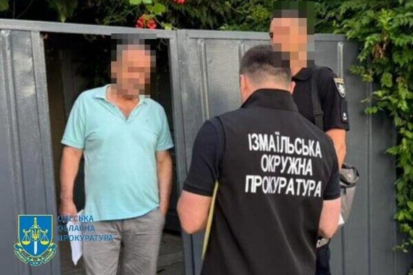 Добывали песок из Дуная: в Одесской области разоблачили предпринимателей и мэра Добывали песок из Дуная: в Одесской области разоблачили предпринимателей и мэра