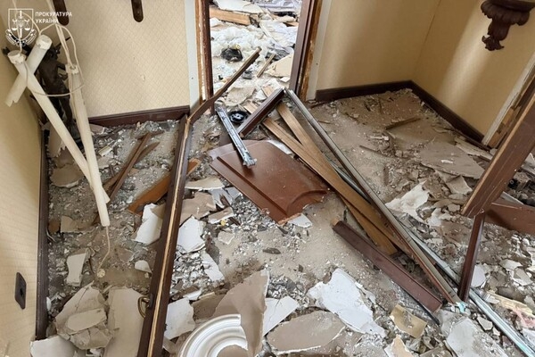 РФ обстреляла жилые дома и детсад в Одессе: среди пострадавших ребенок РФ обстреляла жилые дома и детсад в Одессе: среди пострадавших ребенок